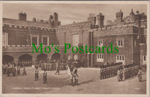 Load image into Gallery viewer, London Postcard - Changing Guards, St James's Palace  SW12063