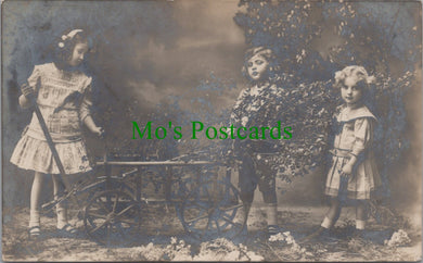 Children Postcard - Three Children With a Hand Cart and a Tree SW12703