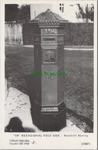 Load image into Gallery viewer, London Postcard - Parkhill, Bexley, &#39;VR&#39; Hexagonal Post Box SW11600
