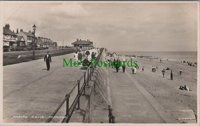 Yorkshire Postcard - Hornsea, Marine Drive   SW13069