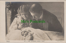 Load image into Gallery viewer, Theatrical Postcard - Mr & Mrs Seymour Hicks and Baby  SW13164