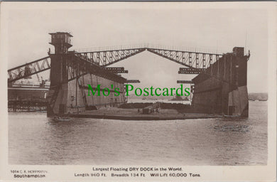 Hampshire Postcard - Largest Floating Dock in The World  DC2570