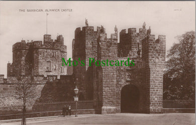 Northumberland Postcard - The Barbican, Alnwick Castle  SW12457