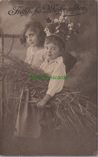 Load image into Gallery viewer, Greetings Postcard - Fröhliche Weihnachten / Merry Christmas HP115