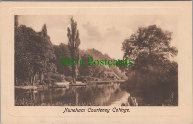 Oxfordshire Postcard - Nuneham Courteney Cottage  DC967