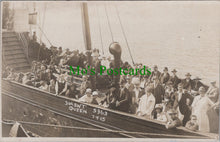 Load image into Gallery viewer, Shipping Postcard - Passengers on The Solent Queen in 1925 - SW11313
