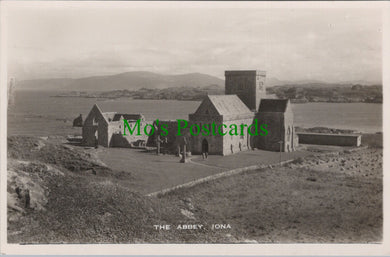 Scotland Postcard - The Abbey, Island of Iona SW12923