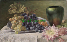Load image into Gallery viewer, Food &amp; Drink Postcard - Plate of Mixed Grapes  SW13367
