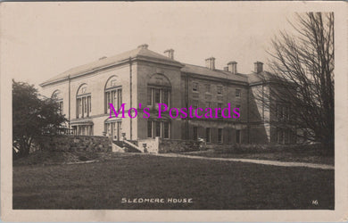 Yorkshire Postcard - Sledmere House, Sledmere HM605