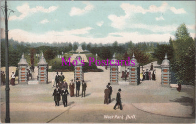 Yorkshire Postcard - West Park, Hull   HM610