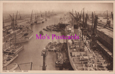 Yorkshire Postcard - Hull, King George Dock   HM618