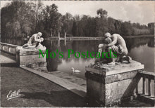 Load image into Gallery viewer, France Postcard - La Chateau De Rambouillet    SW13668
