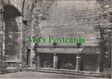 Scotland Postcard - Linlithgow Palace, Fireplace in Hall  SW13700