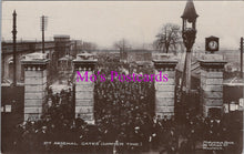 Load image into Gallery viewer, London Postcard - 3rd Arsenal Gates at Dinner Time  HM551