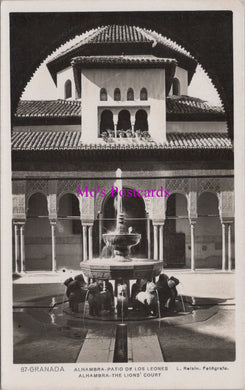 Spain Postcard - Granada, Alhambra, The Lions Court  SW14443