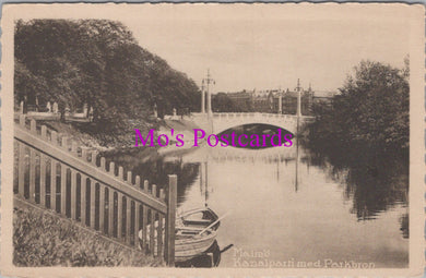 Sweden Postcard - Malmo Kanalparti Med Parkbron  DZ253