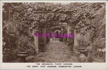 Load image into Gallery viewer, London Postcard - The Derry Roof Gardens, Kensington  SW16237