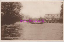 Load image into Gallery viewer, Oxfordshire Postcard - Abingdon Weir    SW16244