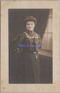 Social History Postcard - Lady Possibly Wearing a Wig  DZ61