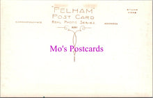 Load image into Gallery viewer, Cambridgeshire Postcard - Cambridge, Queen's College   SW15201