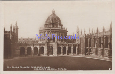 Oxfordshire Postcard - Oxford, All Souls College Quadrangle   DC1711