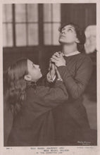Load image into Gallery viewer, Theatrical Postcard - Miss Mabel Hackney and Miss Mabel Nelson VT558