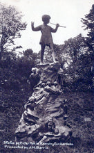 Load image into Gallery viewer, London Postcard - Statue of Peter Pan, Kensington Gardens  SW18365