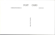 Load image into Gallery viewer, London Postcard - The Bull & Bush Inn at Hampstead c1899 -  SW17709