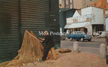 Load image into Gallery viewer, Sussex Postcard - Hastings Fishing Quarter, Mending The Nets   SW18561