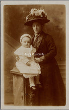 Load image into Gallery viewer, Ancestors Postcard - Portrait of a London Lady and Her Child SW16968