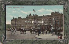 Load image into Gallery viewer, London Postcard - Buckingham Palace    SX24