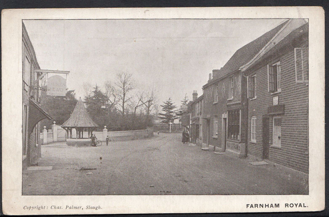 Buckinghamshire Postcard - Street Scene at Farnham Royal   V1165