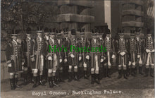 Load image into Gallery viewer, Royalty Postcard - Royal Grooms, Buckingham Palace - Ref.SW9746
