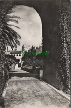 Load image into Gallery viewer, Spain Postcard - Sevilla - Royal Moorish Castle: Lion Court  Ref.SW10088