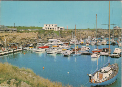 Channel Islands Postcard - The Yacht Marina, Guernsey  Ref.SW9966