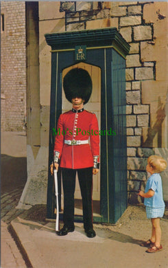 Military Postcard - Sentry at Windsor Castle SW10588