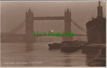 Load image into Gallery viewer, London Postcard - Tower Bridge "The Setting Sun" SW10446