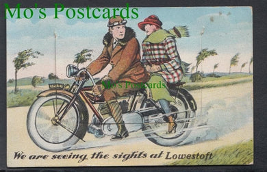 Novelty Postcard - Seeing The Sights at Lowestoft