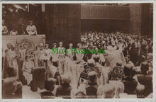 Load image into Gallery viewer, Crowning Ceremony at Westminster Abbey