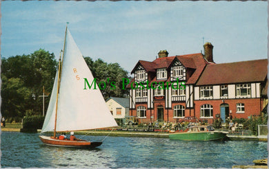 Norfolk Postcard - The Swan Inn, Horning   SW13438