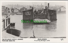 Load image into Gallery viewer, Isle of Wight Postcard - Old Cowes Floating Bridge c1910 - SW13590
