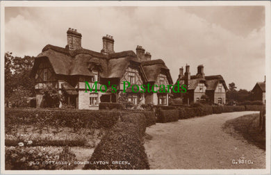 Suffolk Postcard - Old Cottages, Somerlayton Green  SW11205