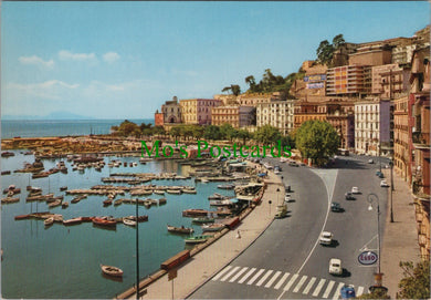 Italy Postcard - Napoli Mergellina SW11325