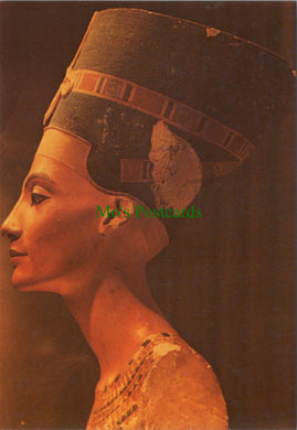 Egypt Postcard - Painted Limestone Bust of Queen Nefertiti   SW11366
