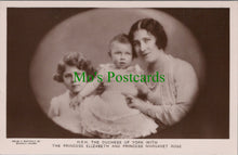 Load image into Gallery viewer, Royalty Postcard - H.R.H The Duchess of York With The Princess Elizabeth DC2483
