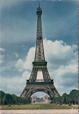 France Postcard - Paris, La Tour Eiffel  SW12828
