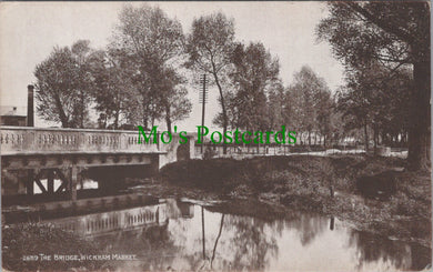 Suffolk Postcard - The Bridge, Wickham Market  DC1046