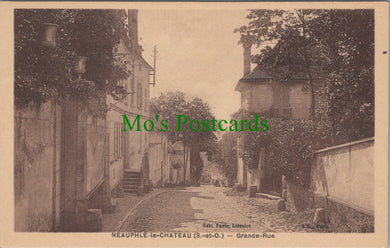 France Postcard - Neauphile-Le-Chateau, Grande-Rue  SW13066
