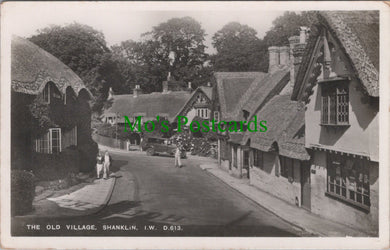 Isle of Wight Postcard - Shanklin, The Old Village  DC1586