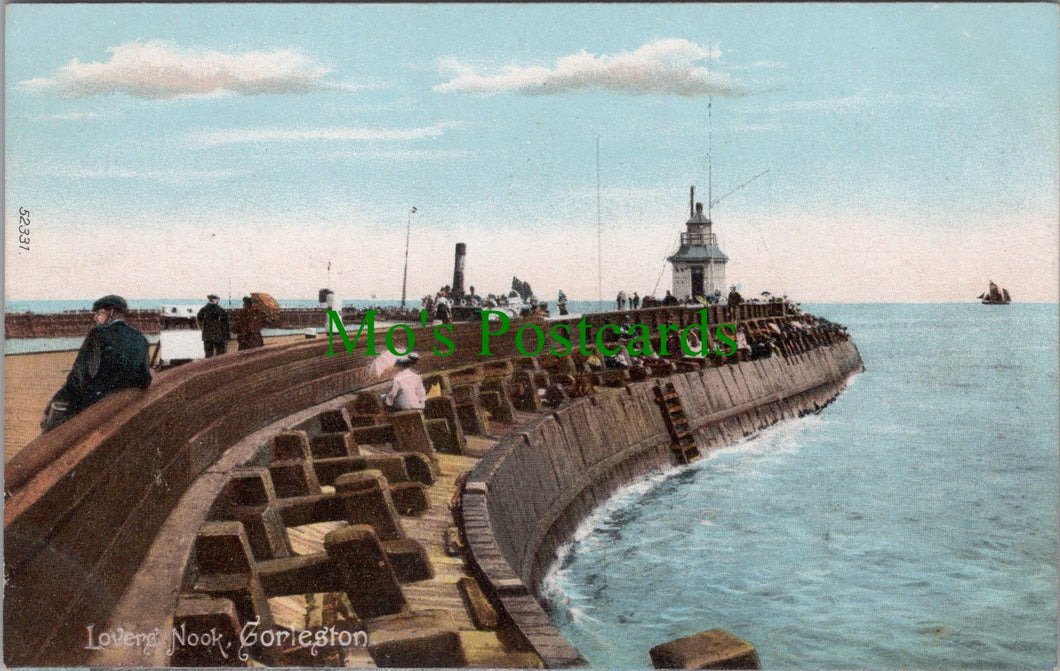 Norfolk Postcard -  Lovers' Nook, Gorleston-on-Sea SW13226